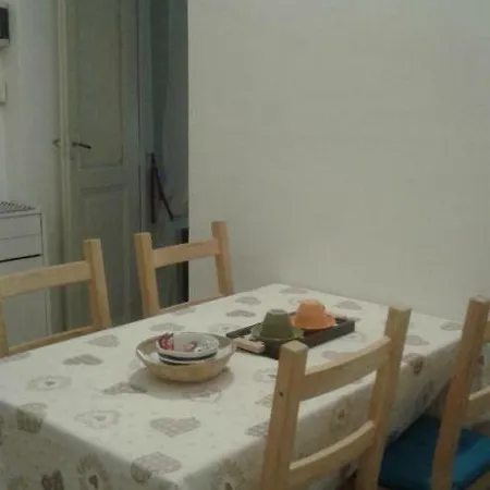 Casina Cairoli * Turin